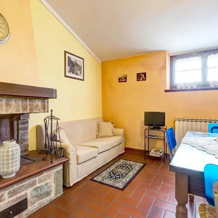 别墅 Fratticciola Sleeps 24 With Pool Air Con And Wifi 哥尔顿