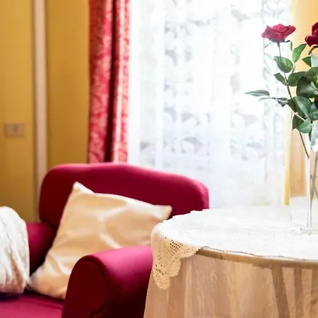 别墅 Fratticciola Sleeps 24 With Pool Air Con And Wifi 哥尔顿