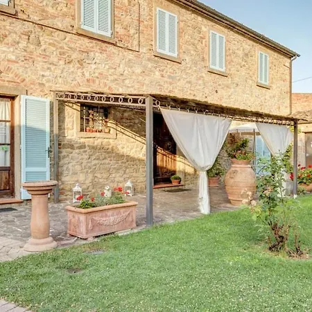 Fratticciola Sleeps 24 With Pool Air Con And Wifi 别墅 *