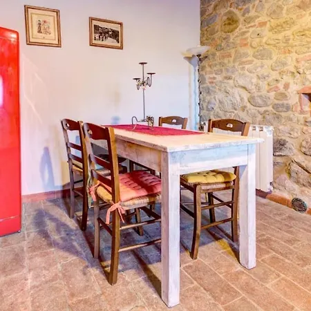 Fratticciola Sleeps 24 With Pool Air Con And Wifi 别墅 *