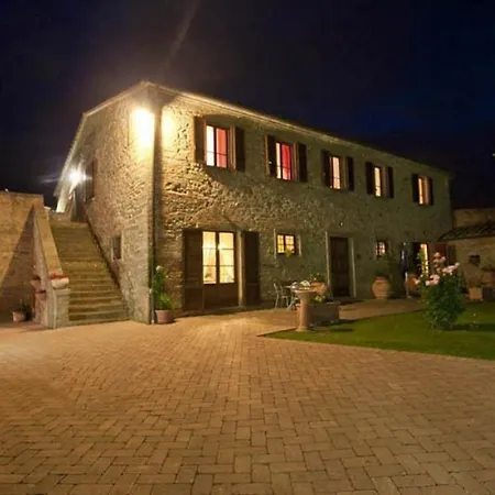Fratticciola Sleeps 24 With Pool Air Con And Wifi 别墅 *