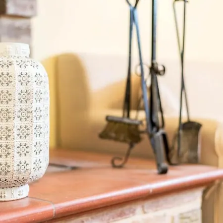 Fratticciola Sleeps 24 With Pool Air Con And Wifi 别墅 *