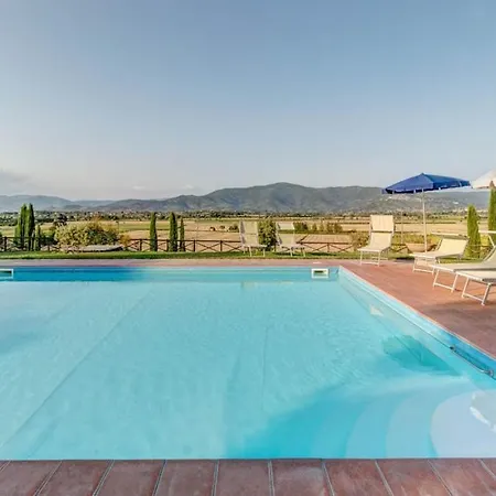 别墅 Fratticciola Sleeps 24 With Pool Air Con And Wifi