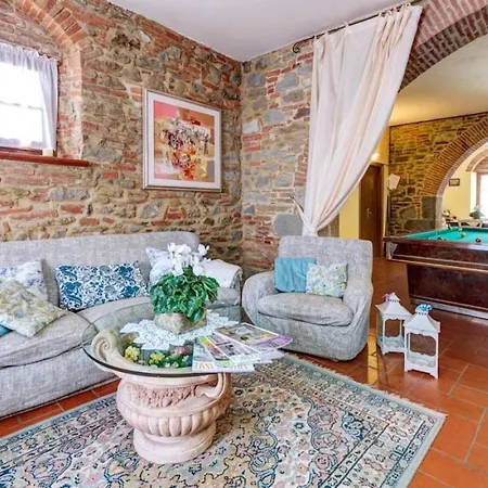 Fratticciola Sleeps 24 With Pool Air Con And Wifi