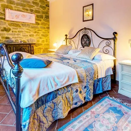 别墅 Fratticciola Sleeps 24 With Pool Air Con And Wifi 哥尔顿