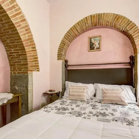 Fratticciola Sleeps 24 With Pool Air Con And Wifi 别墅 *