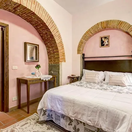 Fratticciola Sleeps 24 With Pool Air Con And Wifi 别墅 *