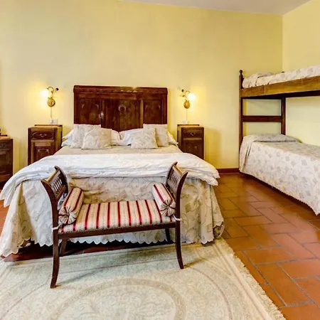 别墅 Fratticciola Sleeps 24 With Pool Air Con And Wifi
