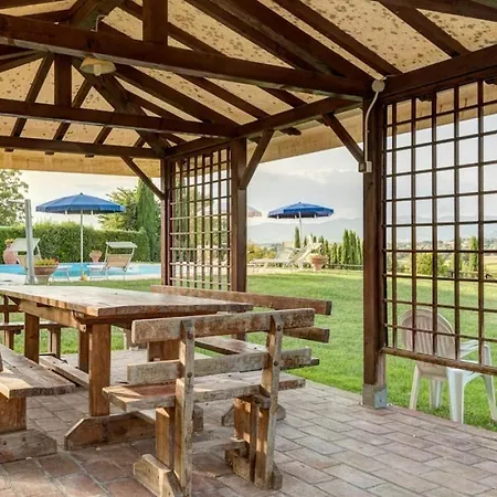 Fratticciola Sleeps 24 With Pool Air Con And Wifi 别墅