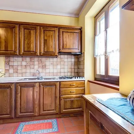 Fratticciola Sleeps 24 With Pool Air Con And Wifi *